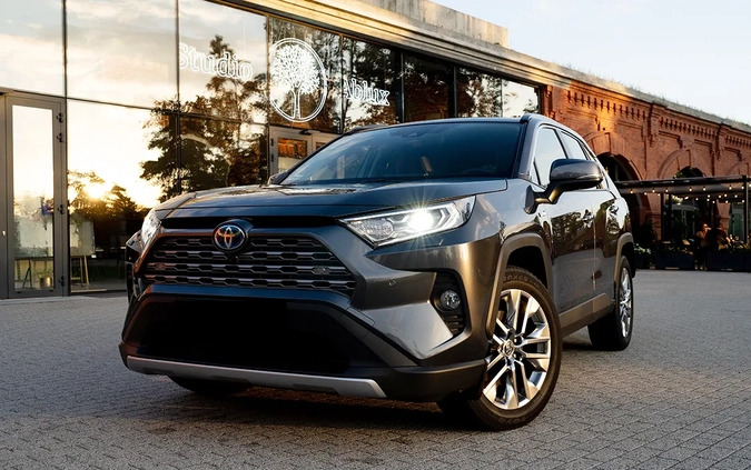 Toyota RAV4 cena 187000 przebieg: 29476, rok produkcji 2021 z Płock małe 631
